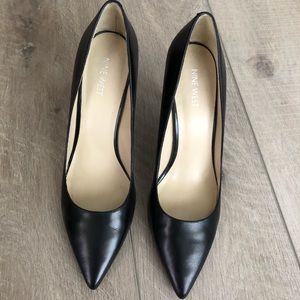 ✨Nine West✨ Genuine Leather Black Pumps